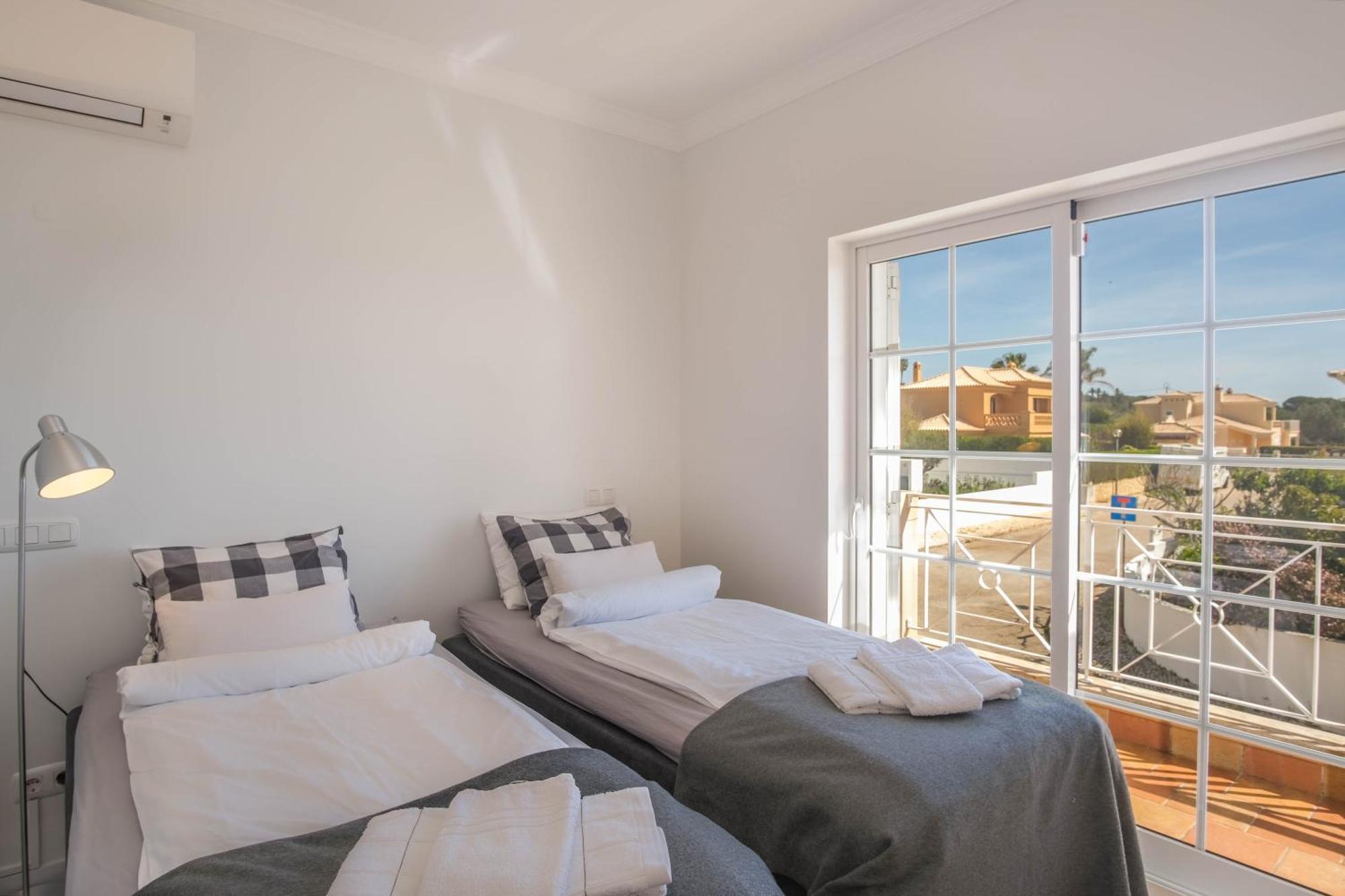 Canto Do Sol # 4 Bedroom Villa Lagos Eksteriør billede